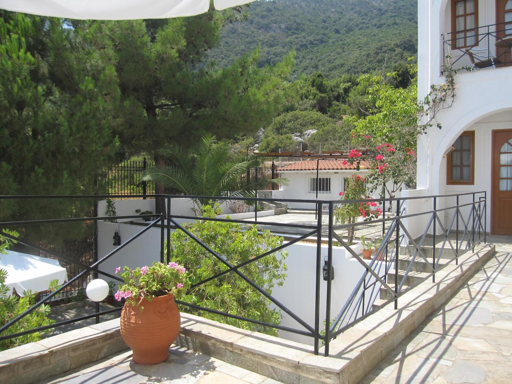 Travlos Studios Eleios-Pronnoi Exterior foto