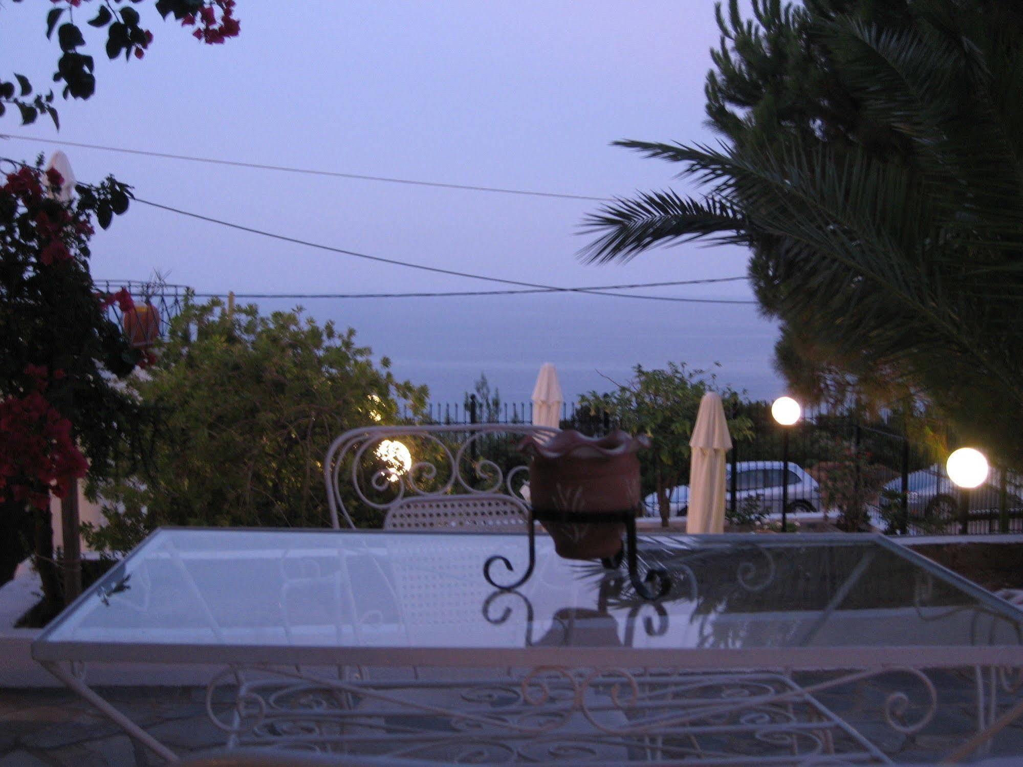 Travlos Studios Eleios-Pronnoi Exterior foto