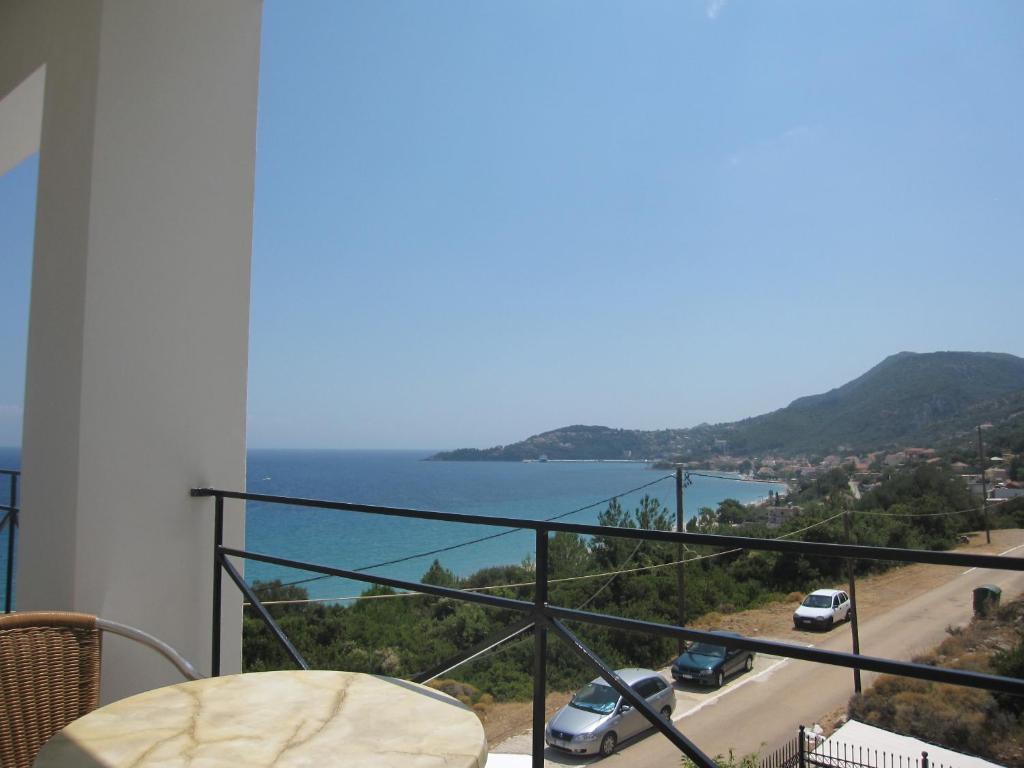 Travlos Studios Eleios-Pronnoi Exterior foto